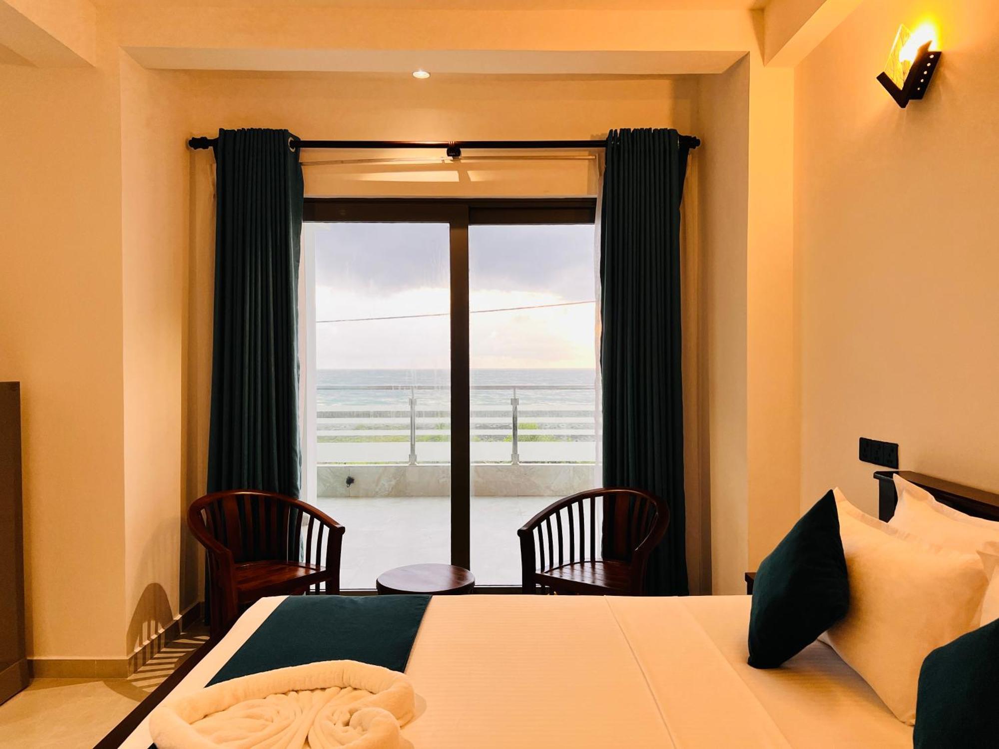 Ocean Front Villa Hikkaduwa Exteriér fotografie