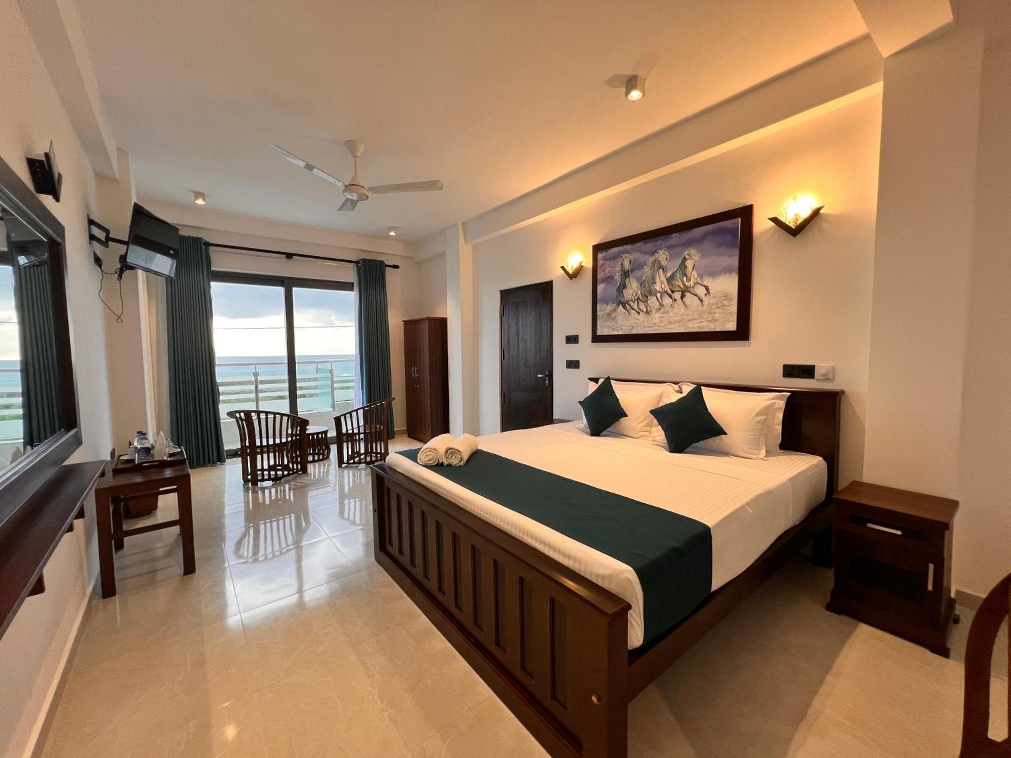 Ocean Front Villa Hikkaduwa Exteriér fotografie