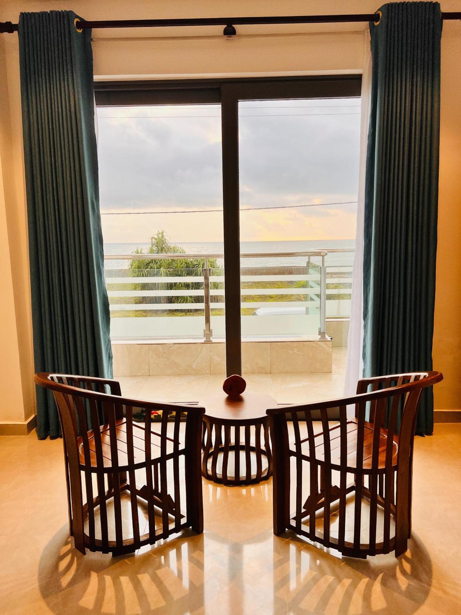 Ocean Front Villa Hikkaduwa Exteriér fotografie