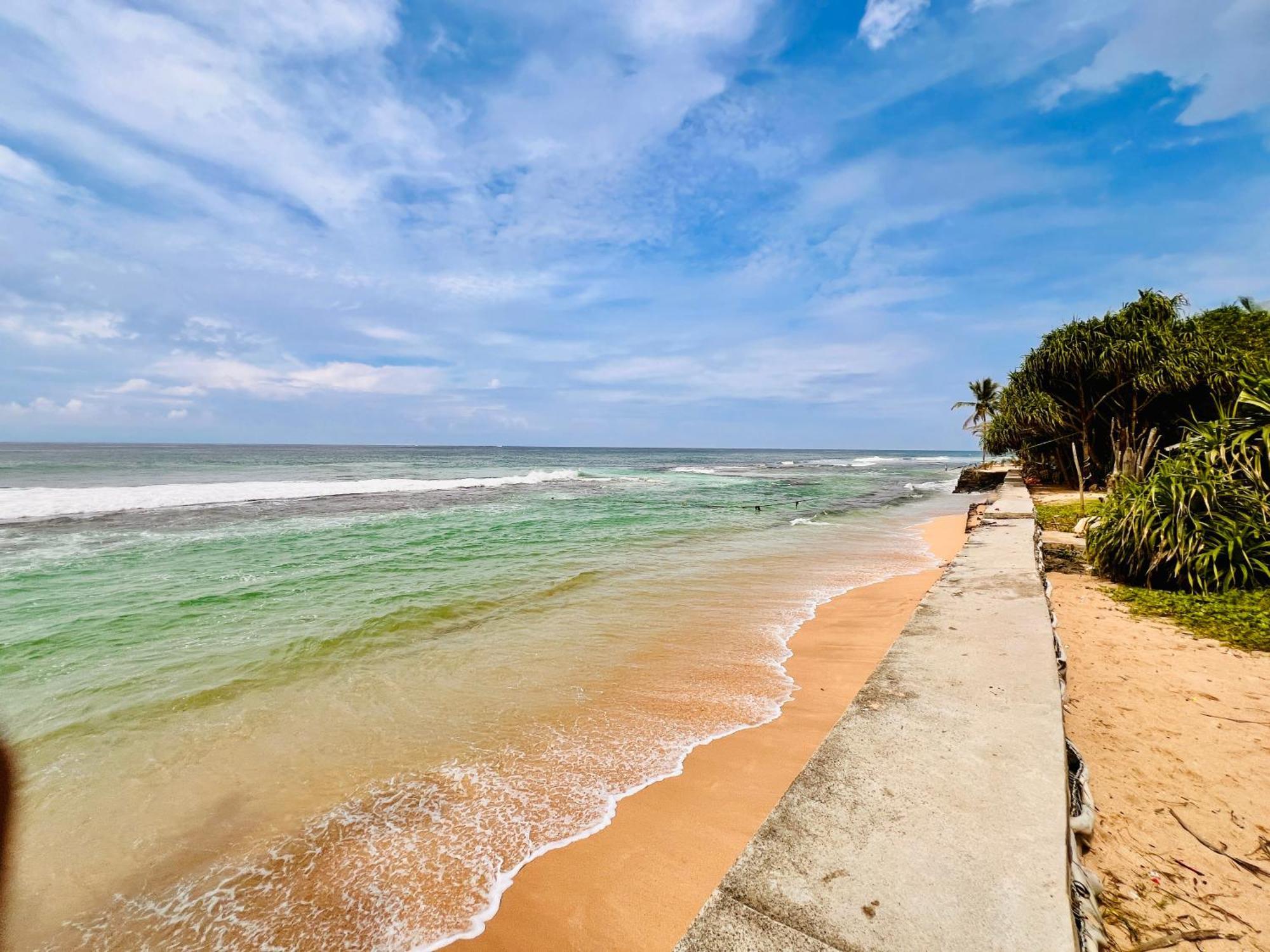 Ocean Front Villa Hikkaduwa Exteriér fotografie